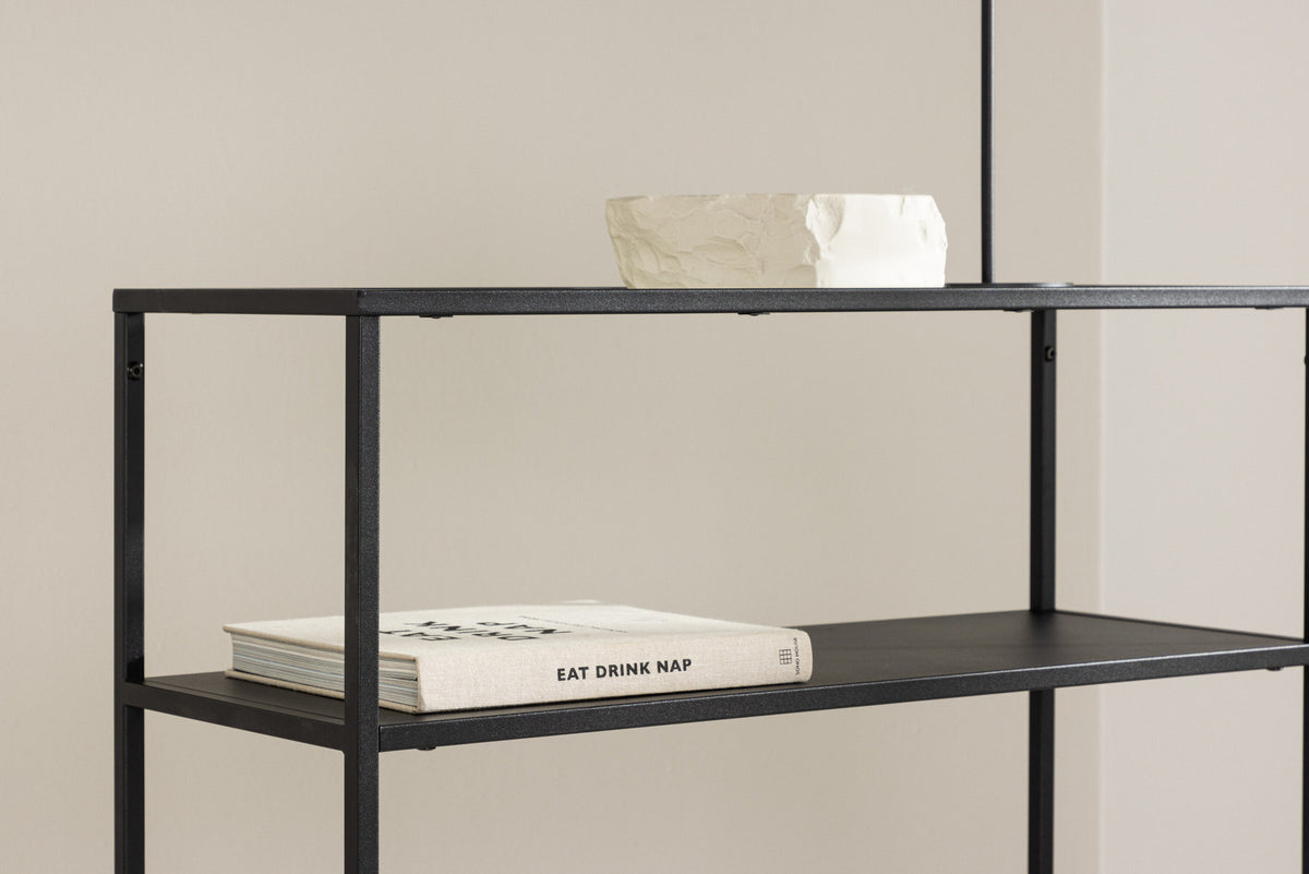 Bogóta Beistelltisch in Schwarz präsentiert im Onlineshop von KAQTU Design AG. Beistelltisch ist von Venture Home