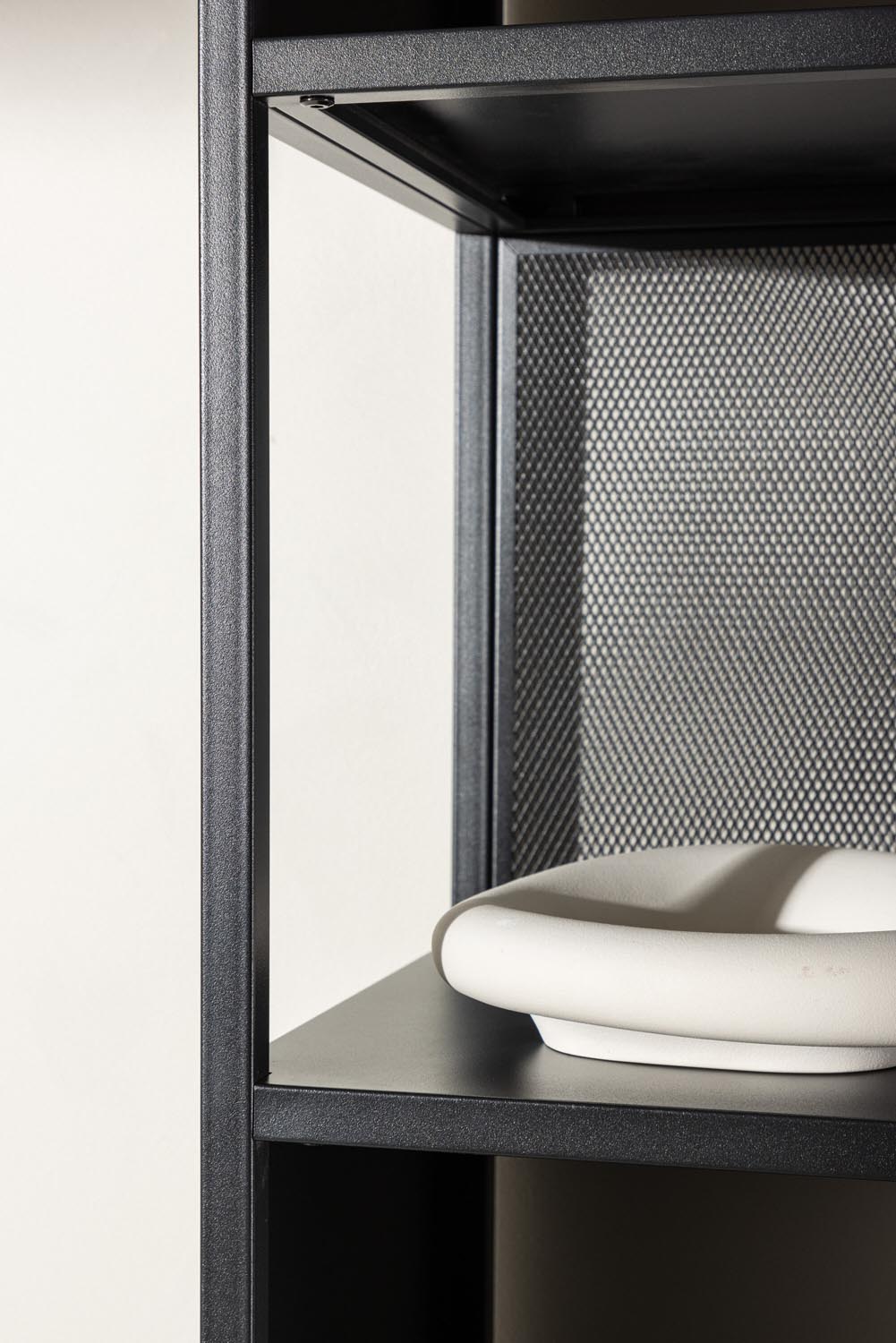 Buenos Aires Regal in Schwarz präsentiert im Onlineshop von KAQTU Design AG. Standregal ist von Venture Home