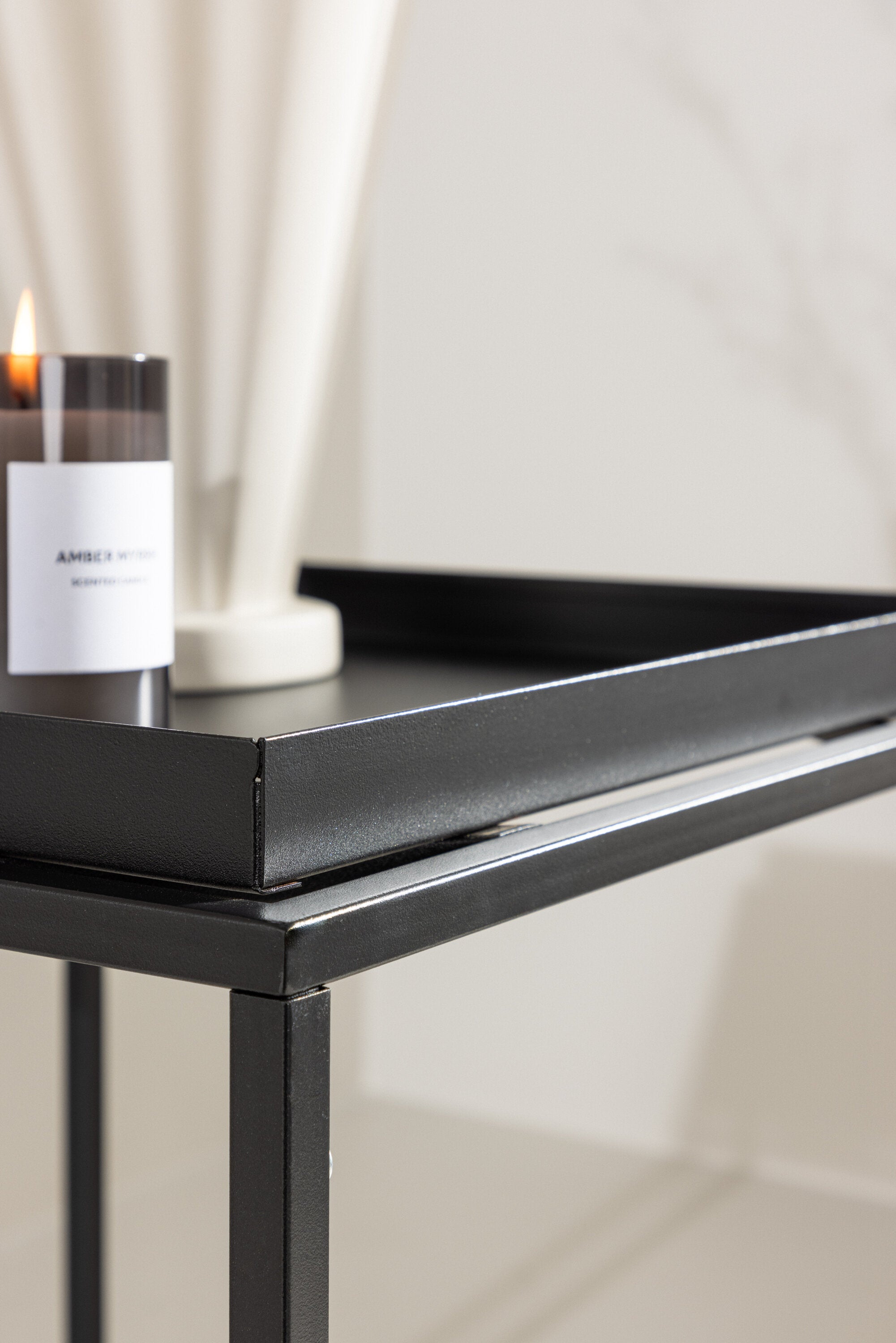 Porto Beistelltisch in Schwarz präsentiert im Onlineshop von KAQTU Design AG. Beistelltisch ist von Venture Home
