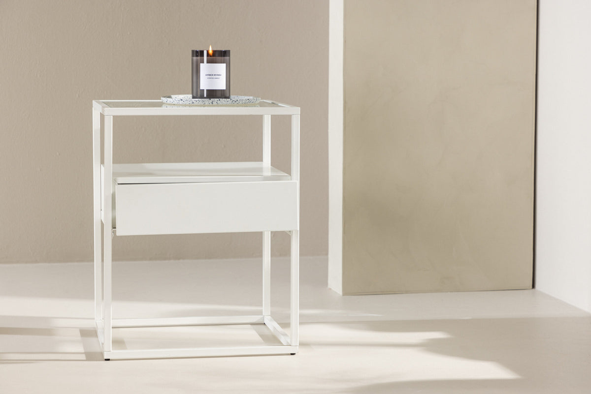 Fortaleza Beistelltisch in Weiss präsentiert im Onlineshop von KAQTU Design AG. Beistelltisch ist von Venture Home