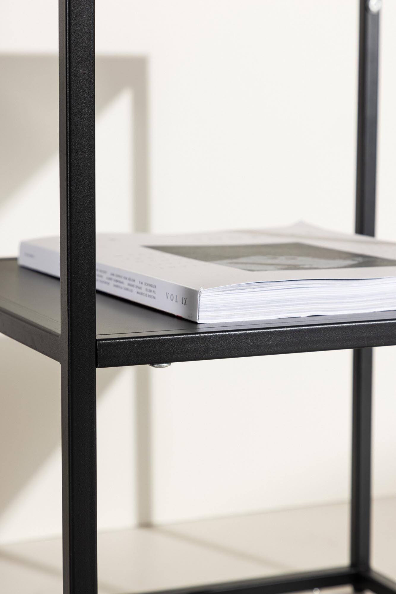 San Paulo Beistelltisch: Zeitloses Design für Ihr modernes Zuhause.