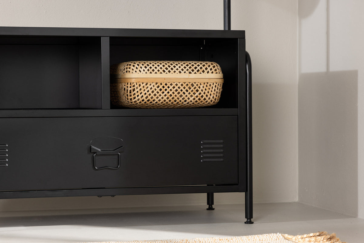 Quito Aufhänger in Schwarz präsentiert im Onlineshop von KAQTU Design AG. Kleiderständer ist von Venture Home