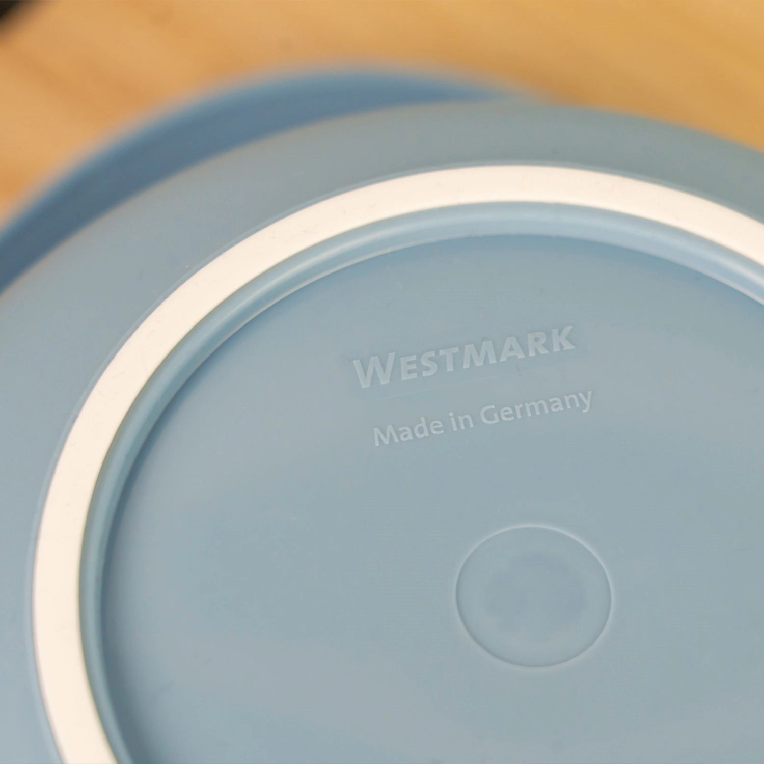 Rührschüssel ohne Deckel 3.5l blau in Blau präsentiert im Onlineshop von KAQTU Design AG. Küchenhelfer ist von Westmark