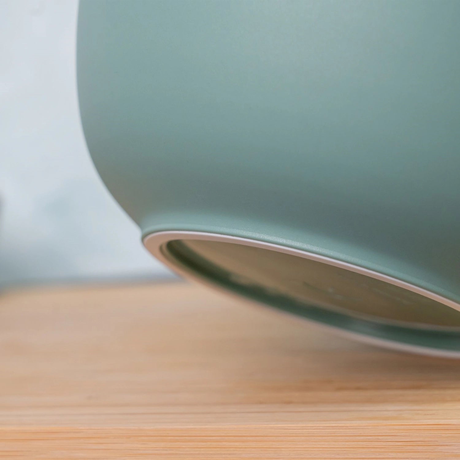 Rührschüssel mit Spritzschutz 3.5l mint in Grün präsentiert im Onlineshop von KAQTU Design AG. Küchenhelfer ist von Westmark