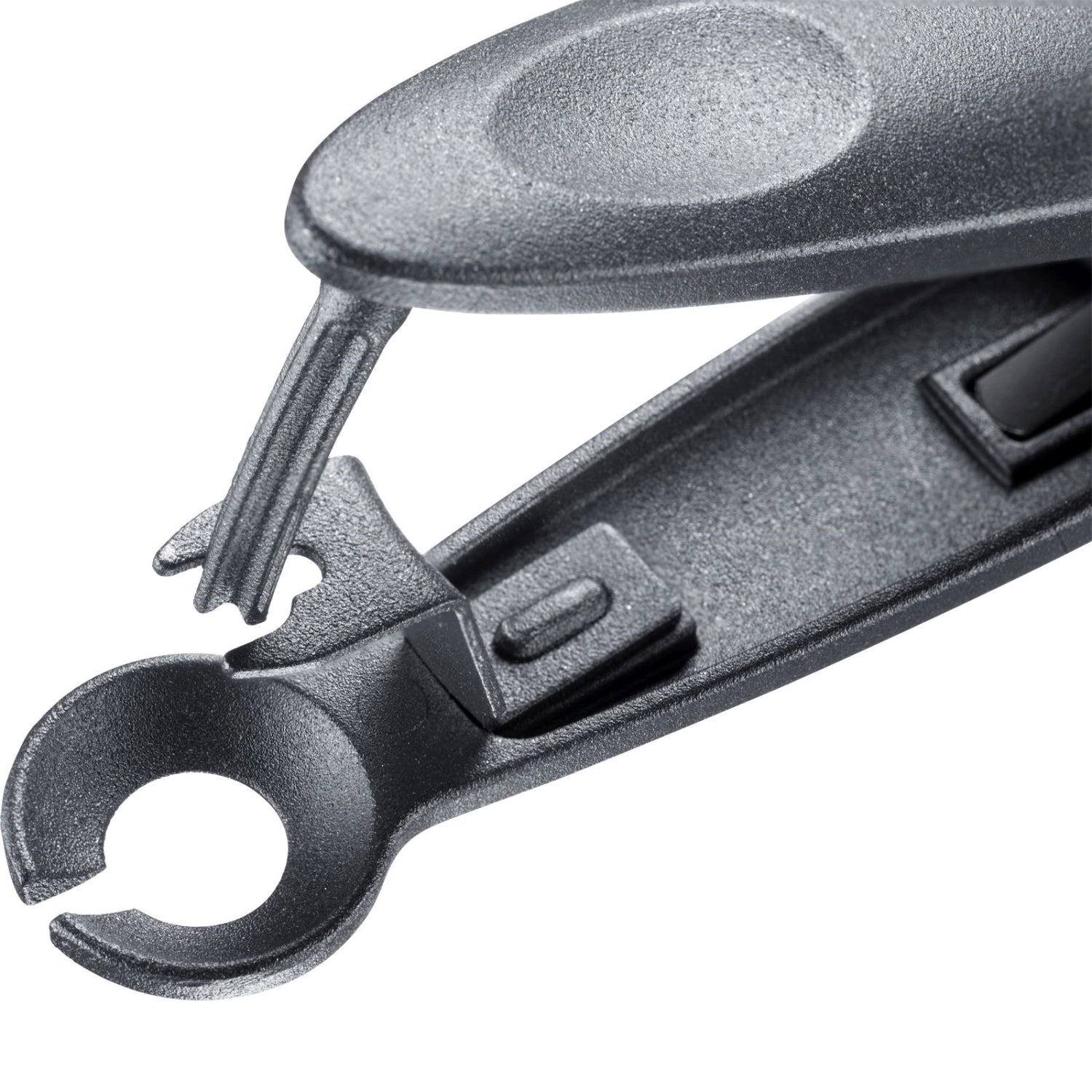 Kerni Kirschentkerner in Silber präsentiert im Onlineshop von KAQTU Design AG. Küchenhelfer ist von Westmark