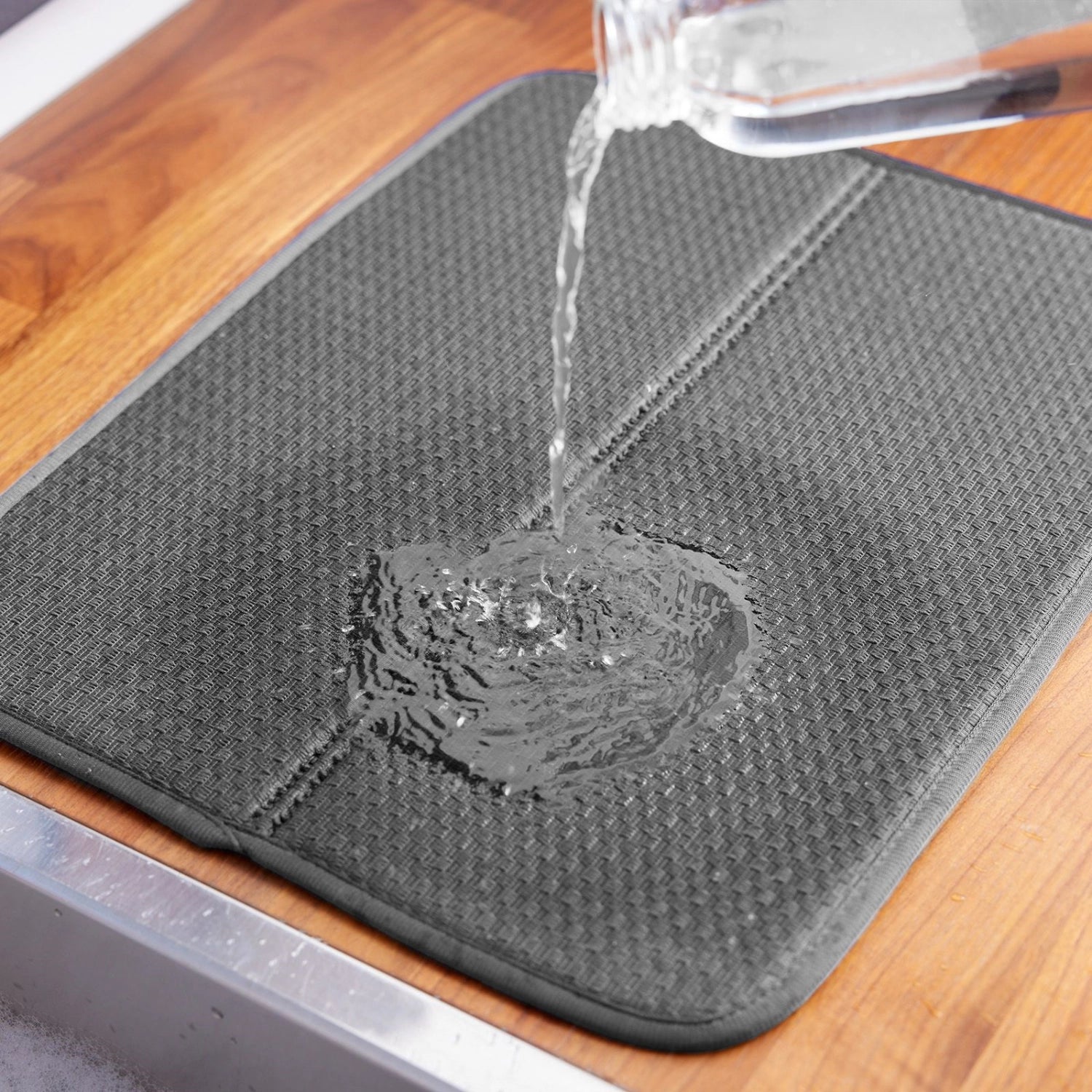 2er Set Abtropfmatten, textil in Silber präsentiert im Onlineshop von KAQTU Design AG. Barzubehör ist von Westmark