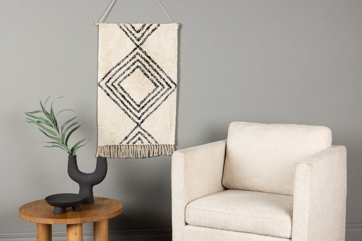 Lovis Wanddeko in Cremefarben präsentiert im Onlineshop von KAQTU Design AG. Wandteppich ist von Venture Home