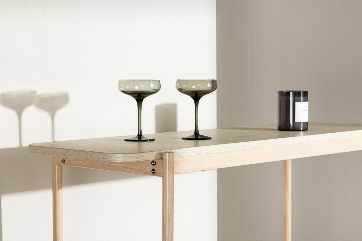 Heim Regal in Tünchen präsentiert im Onlineshop von KAQTU Design AG. Standregal ist von Vind