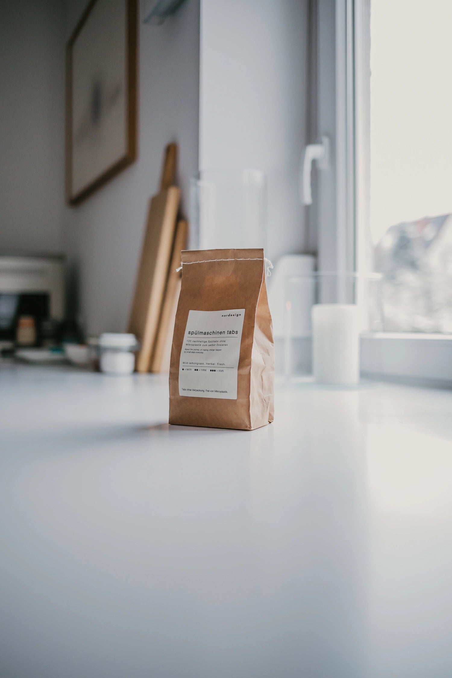 120 Stück Spülmaschinen Tabs in Weiss präsentiert im Onlineshop von KAQTU Design AG. Abwasch ist von Nordesign