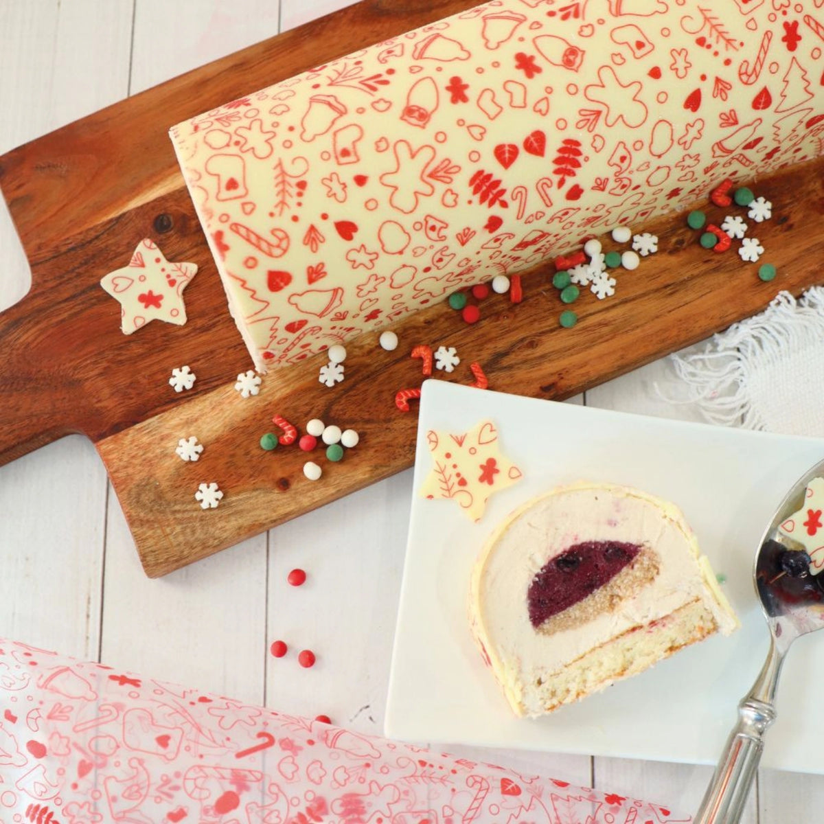 2er Set Transferbögen Weinachtsmotive Schokogeschmack rot in Braun präsentiert im Onlineshop von KAQTU Design AG. Zutaten ist von Scrap Cooking
