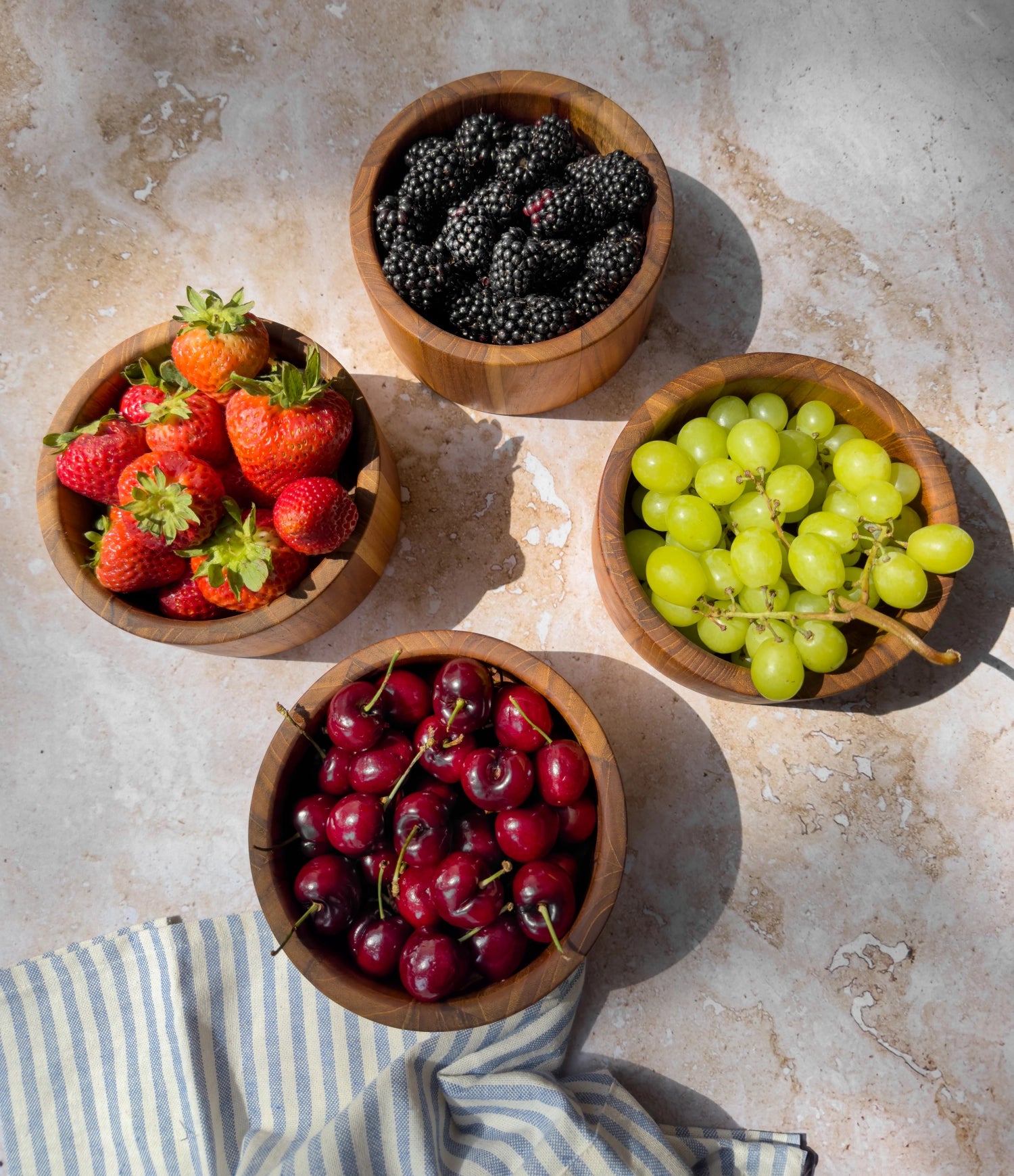 4er Set Bold Schale D15cm H9cm in Braun präsentiert im Onlineshop von KAQTU Design AG. Schale ist von Teak Haus