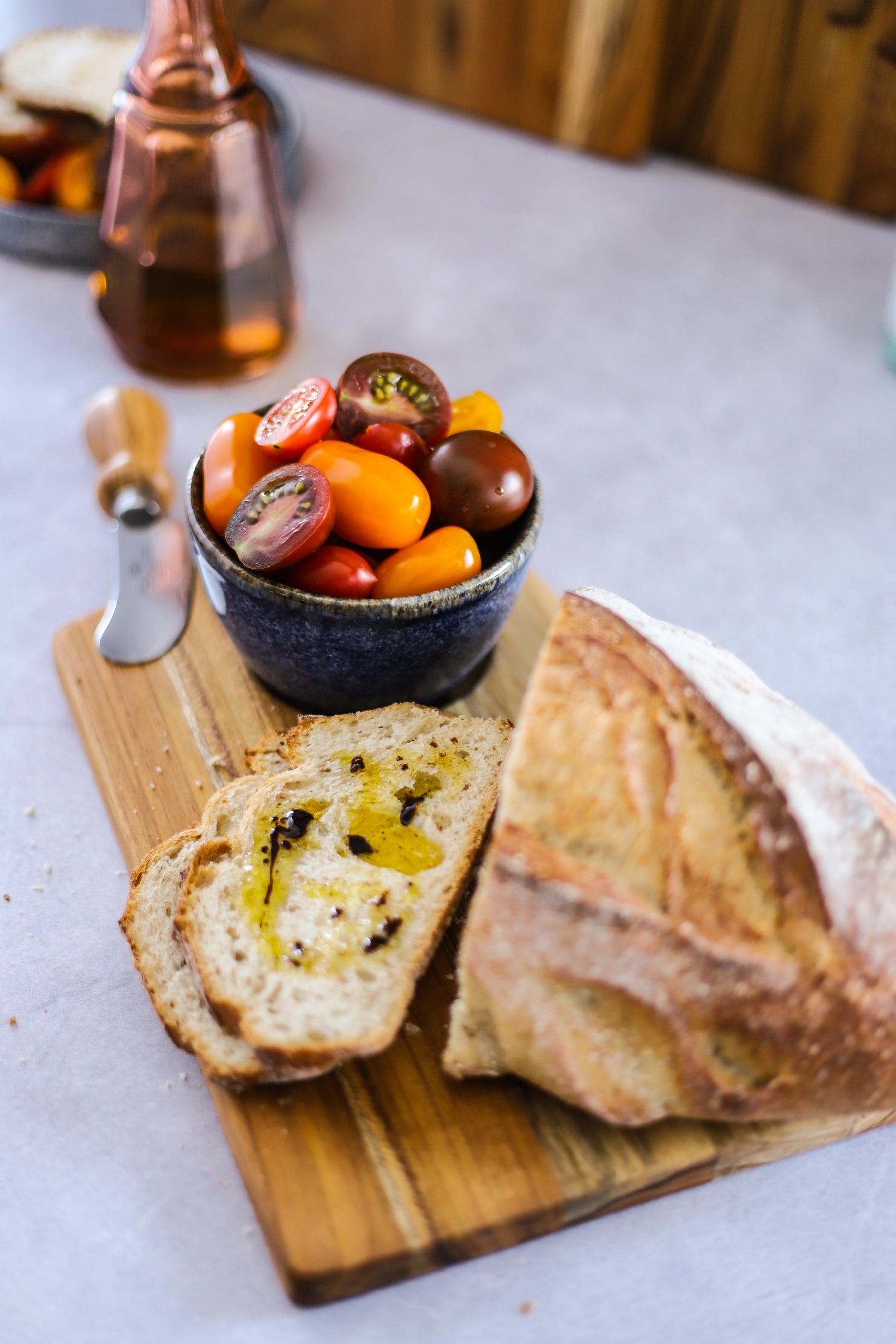 Geo Schneidbrett Trapez S 29x19x1.5cm in Braun präsentiert im Onlineshop von KAQTU Design AG. Schneidbrett ist von Teak Haus