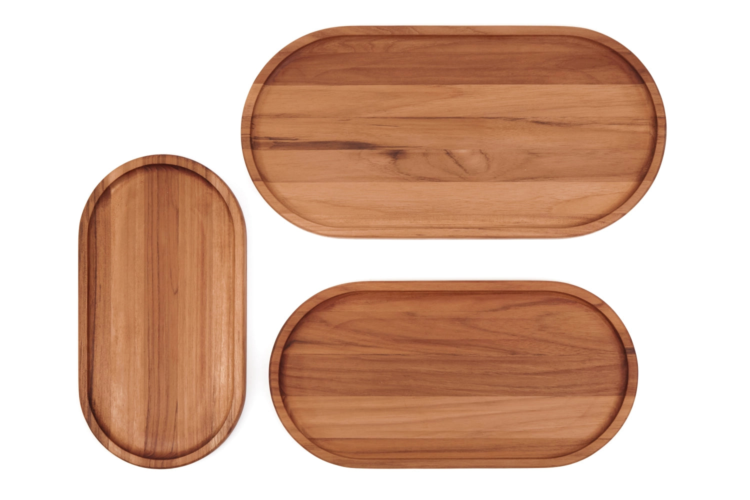 Essential Serviertablett oval L 40x20x2cm mit Rand in Braun präsentiert im Onlineshop von KAQTU Design AG. Tablett ist von Teak Haus