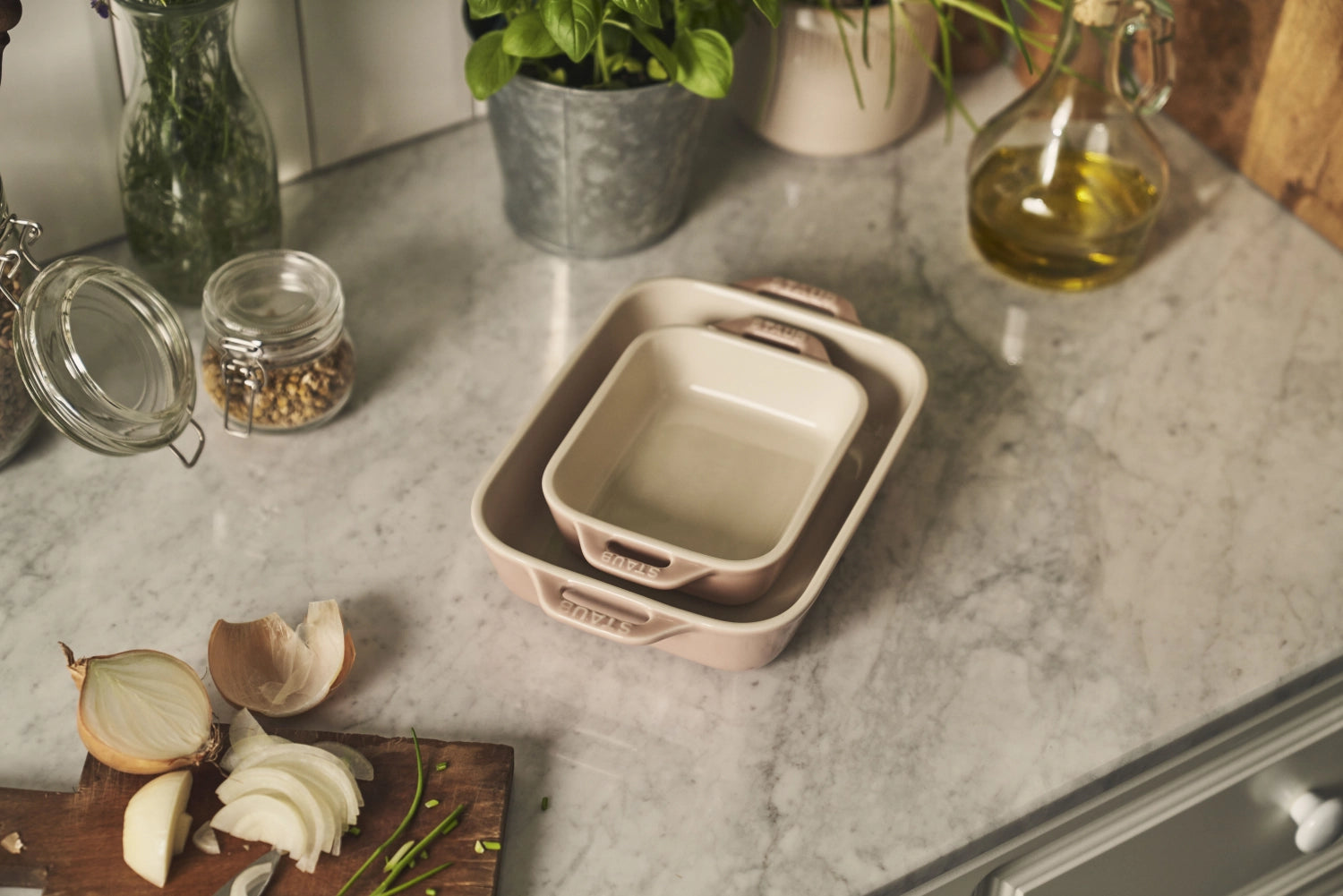 2 °. Ceramica Ofenformset 20x16 e 27x20cm, rosa chiaro