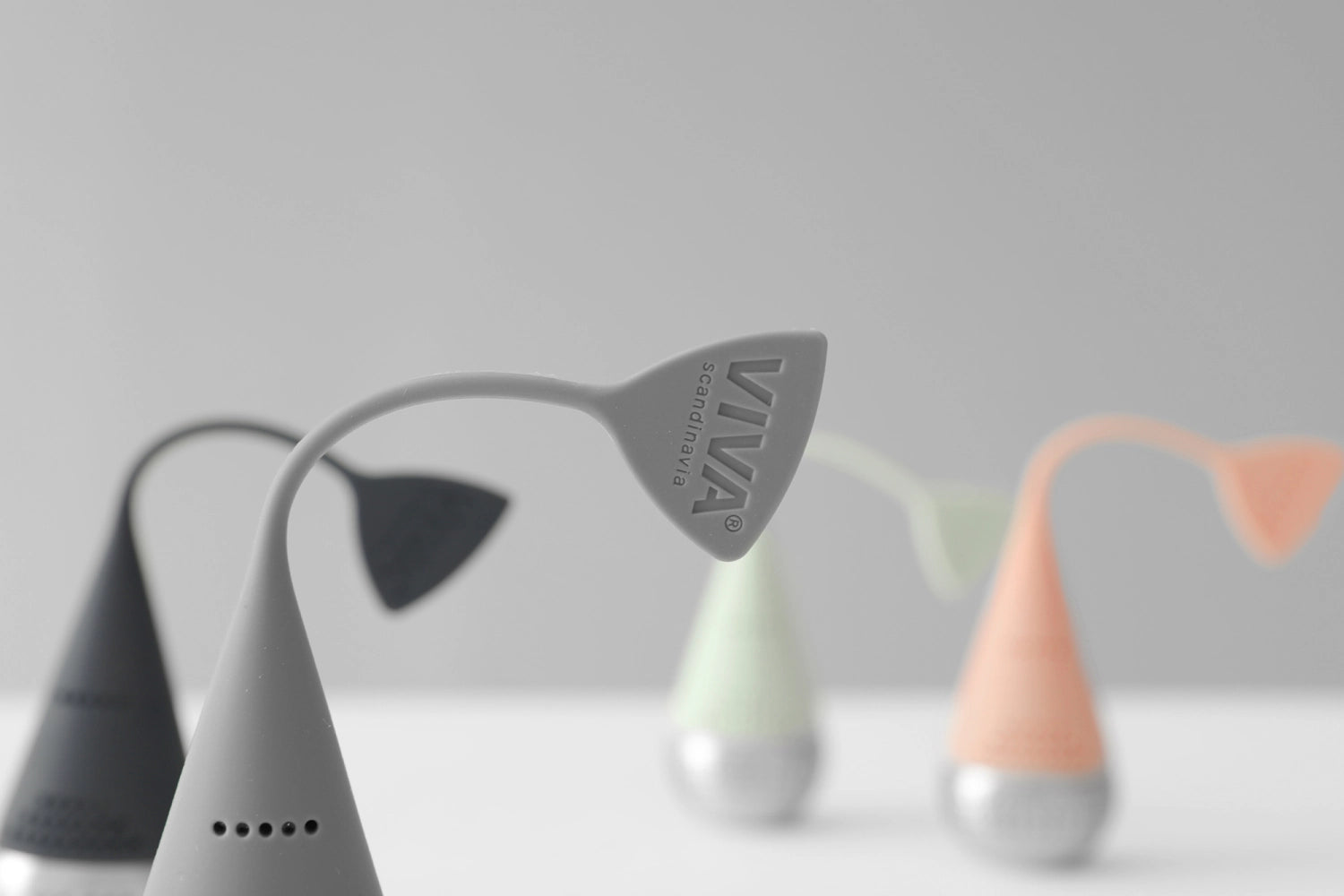 Passoire à thé pour infusion infuseur à thé D4cm H16cm gris