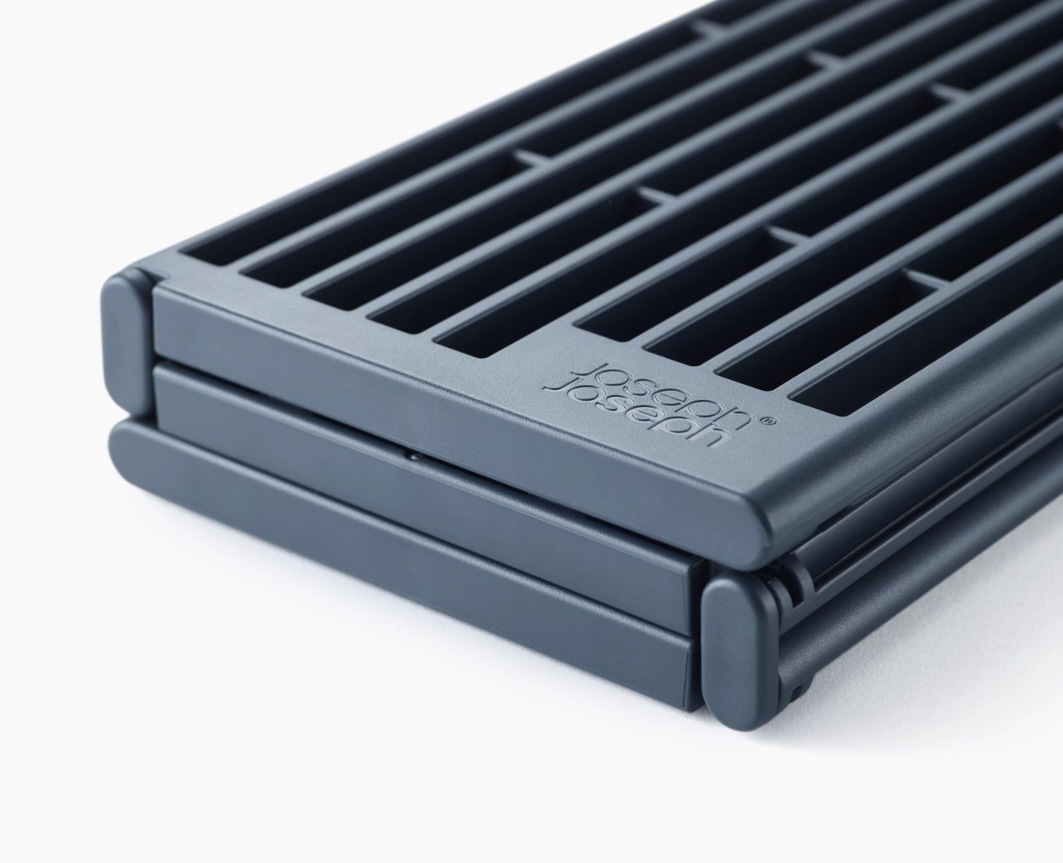 Foldable sink drainer