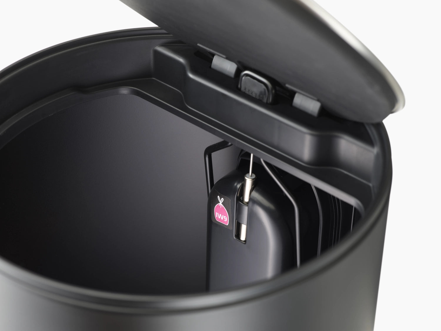 <tc>Arc</tc> P<tc>eda</tc>bin with inner pocket H45cm D26cm 10l Carb. <tc>schwarz</tc>