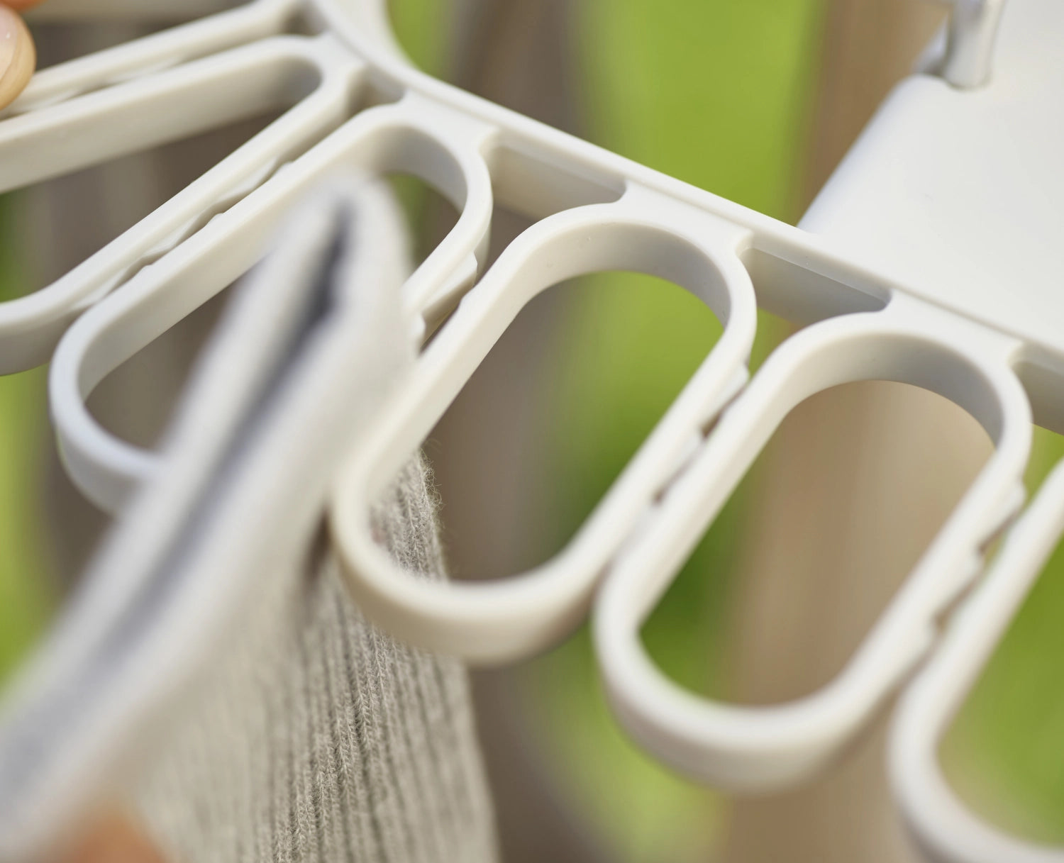 Petal clothes bars for small parts in flower shape for 22 pieces