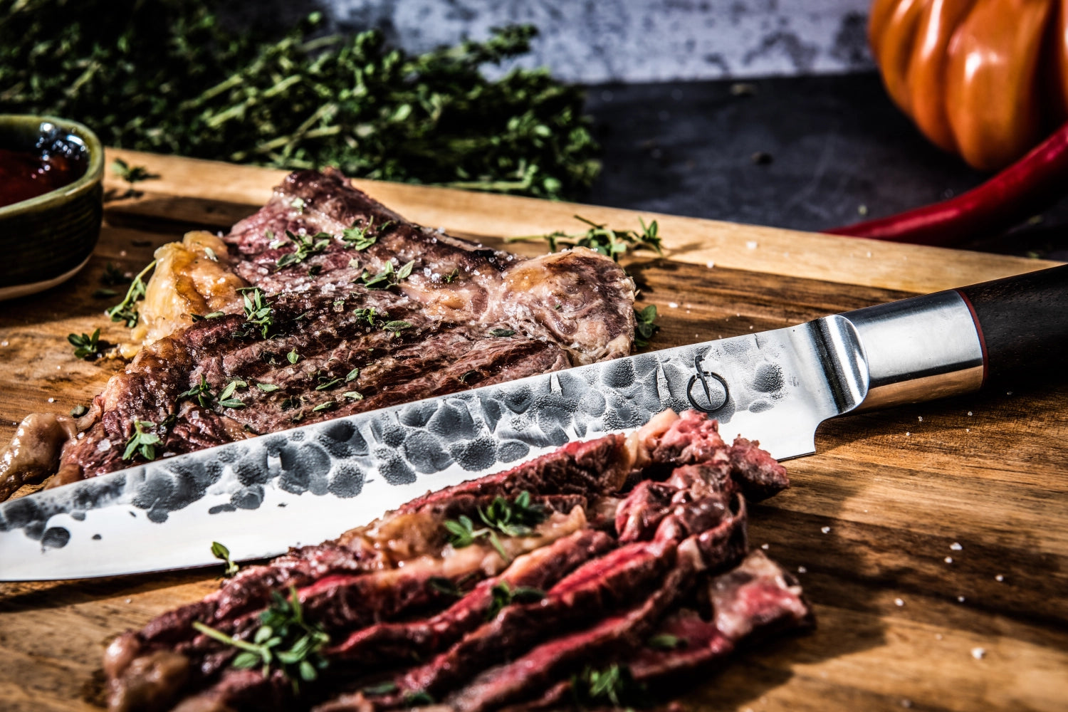 Sebra Fleischmesser 20cm in Gelb präsentiert im Onlineshop von KAQTU Design AG. Küchenmesser ist von Forged