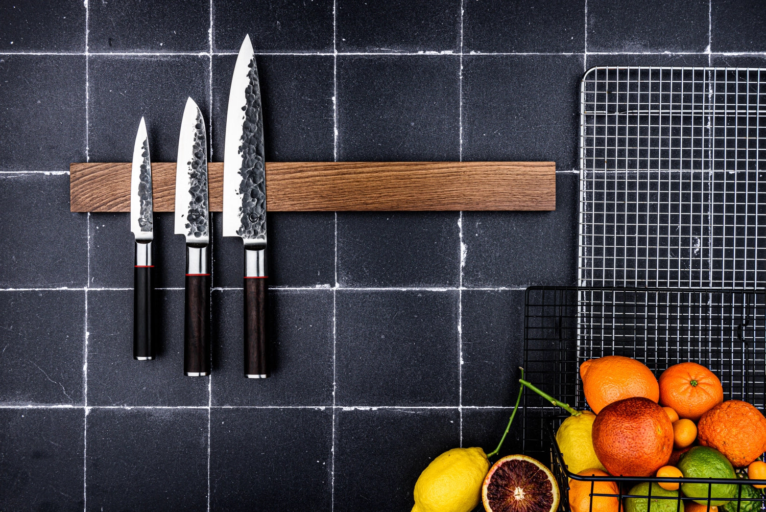 Sebra Santokumesser 13cm in Gelb präsentiert im Onlineshop von KAQTU Design AG. Küchenmesser ist von Forged