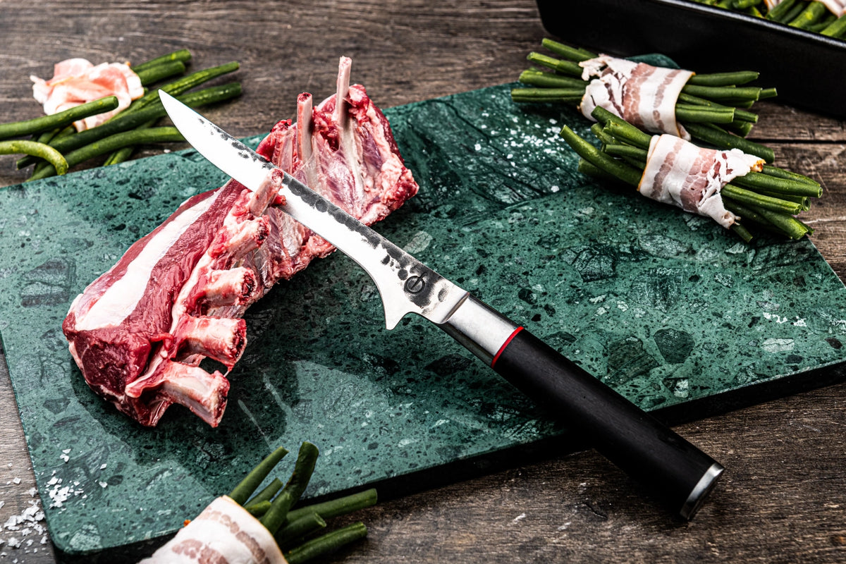 Sebra Ausbeinmesser 15cm in Gelb präsentiert im Onlineshop von KAQTU Design AG. Küchenmesser ist von Forged