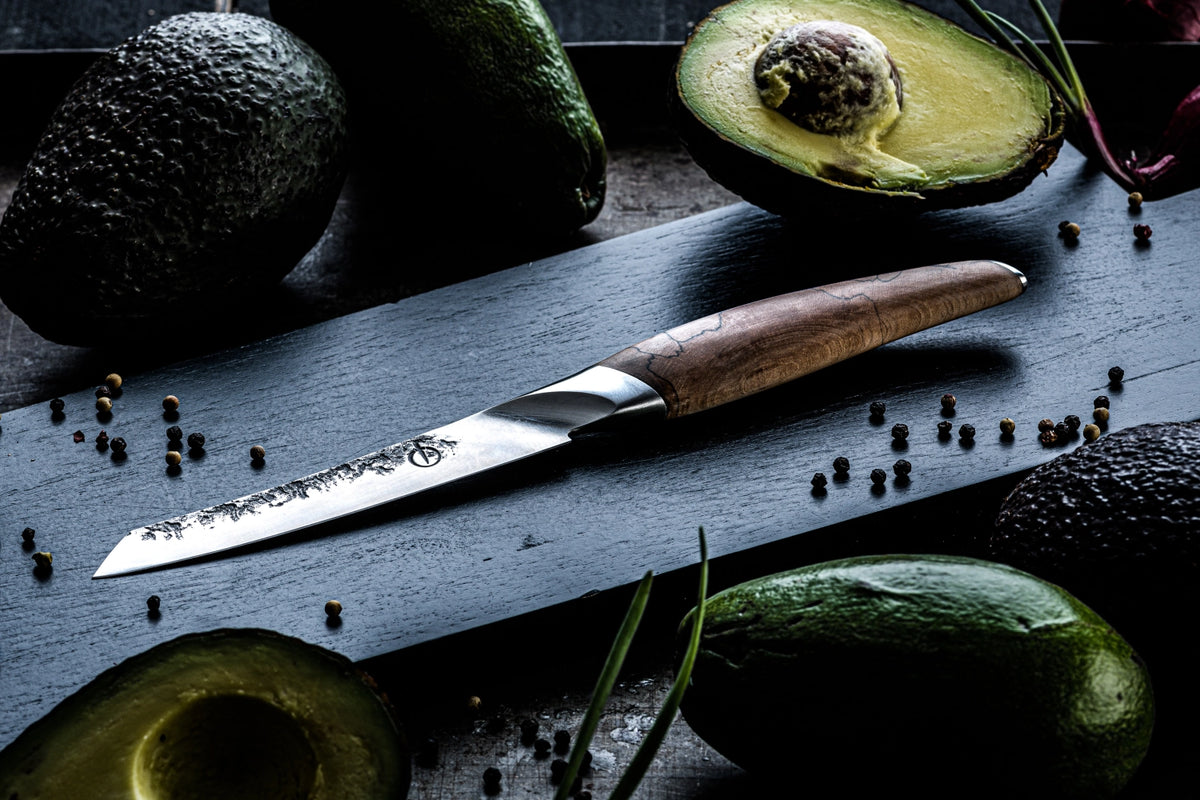 Katai Universalmesser 13cm in Gelb präsentiert im Onlineshop von KAQTU Design AG. Küchenmesser ist von Forged