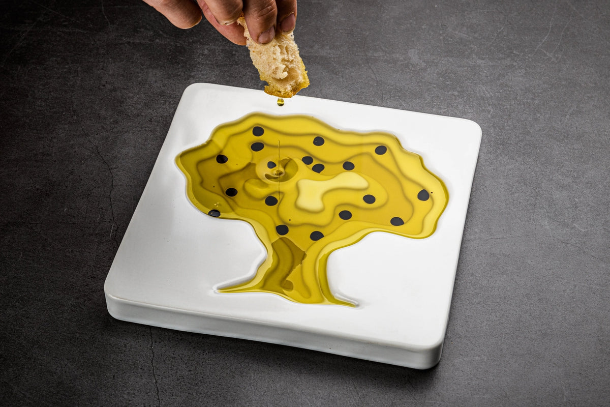 Keramik Olivenöl Schale Baum in Weiss präsentiert im Onlineshop von KAQTU Design AG. Schale ist von Style de Vie