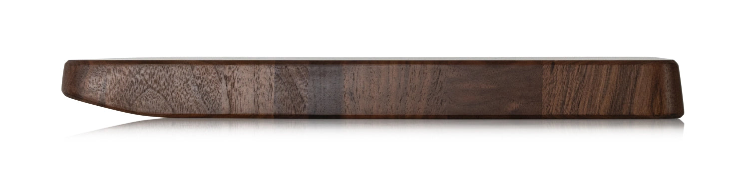 Elegantes Schneidebrett aus Walnuss-Stirnholz von Continenta, 27x18x2.6 cm, perfekt für Kochliebhaber, die Wert auf Qualität und Design legen.