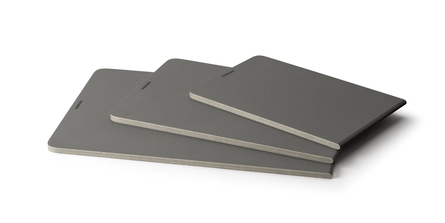 Duracore Schneidebrett in Grau, 34.5x24x0.7 cm, robust und langlebig, ideal für die Küche, perfekt zum Schneiden und Zubereiten von Lebensmitteln.