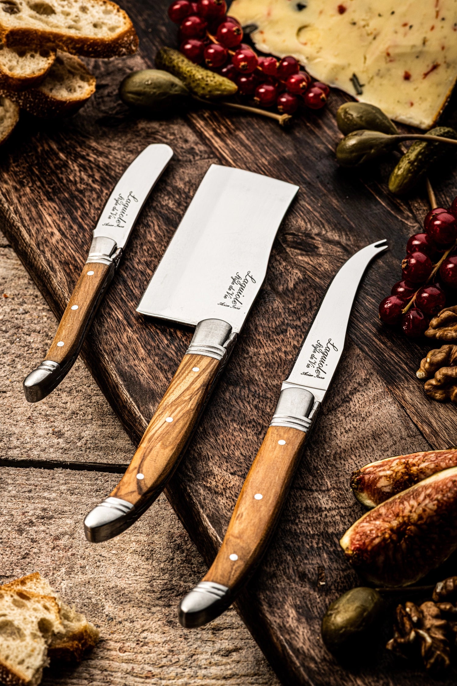 Luxury Line cheese knife set olive wood