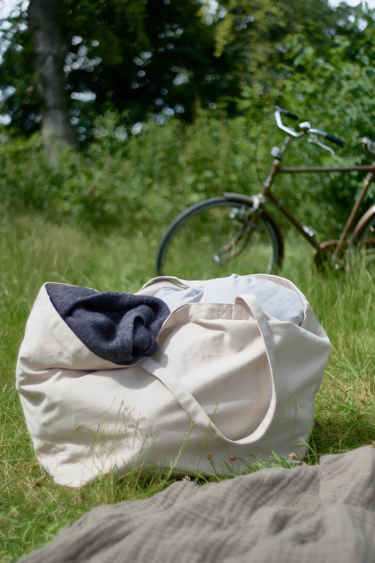 Big Long Tasche 35x45x90cm stone Biobaumwolle in Beige präsentiert im Onlineshop von KAQTU Design AG. Küchenhelfer ist von The Organic Company