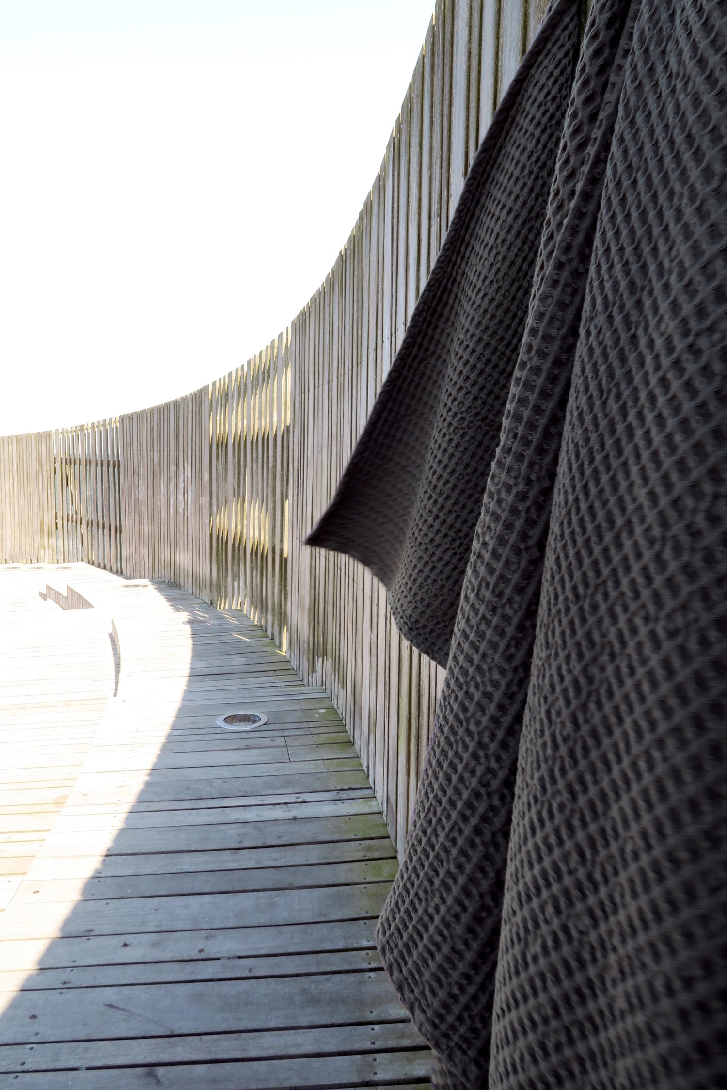 Big Waffle Bathet towel 100x150cm Dark Gray Biobaumwoll