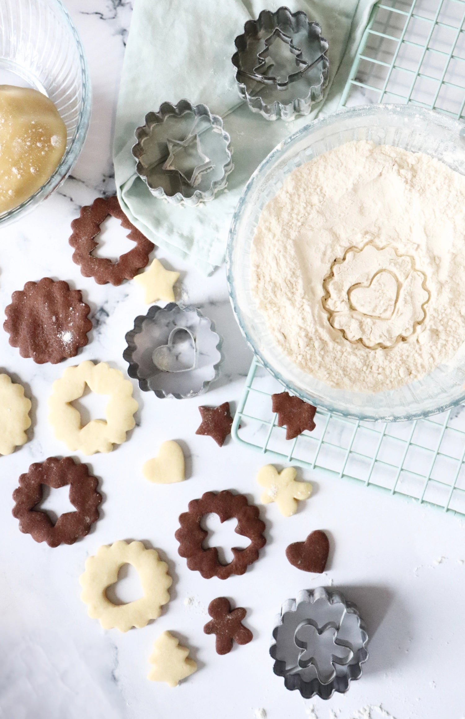 4er Set Ausstechformen Spitzbuben in Silber präsentiert im Onlineshop von KAQTU Design AG. Ausstecher ist von Scrap Cooking