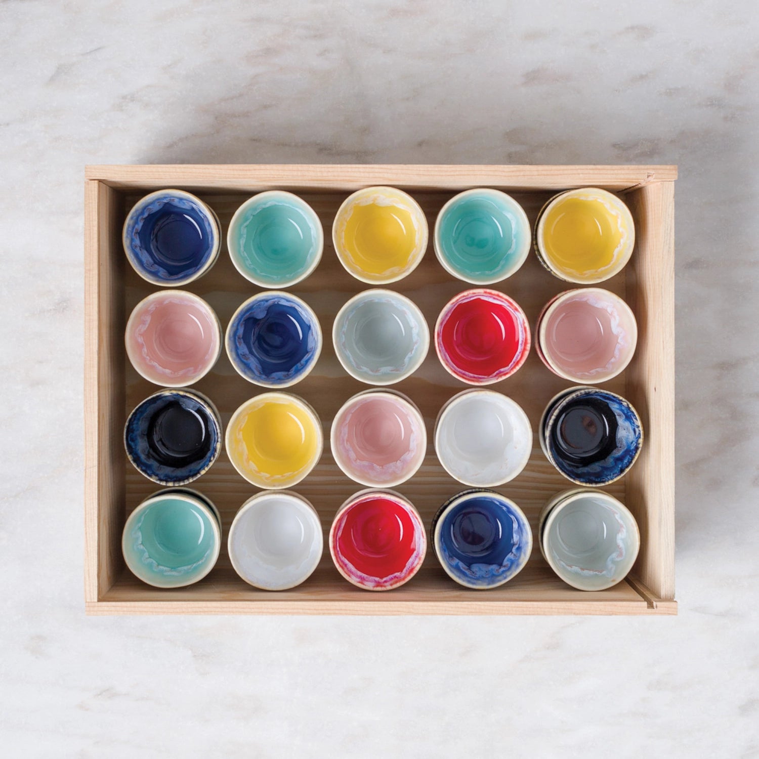 40er Set Grespresso Holzgeschenkbox Espressotasse 70ml multi in Mehrfarbig präsentiert im Onlineshop von KAQTU Design AG. Tasse ist von Costa Nova