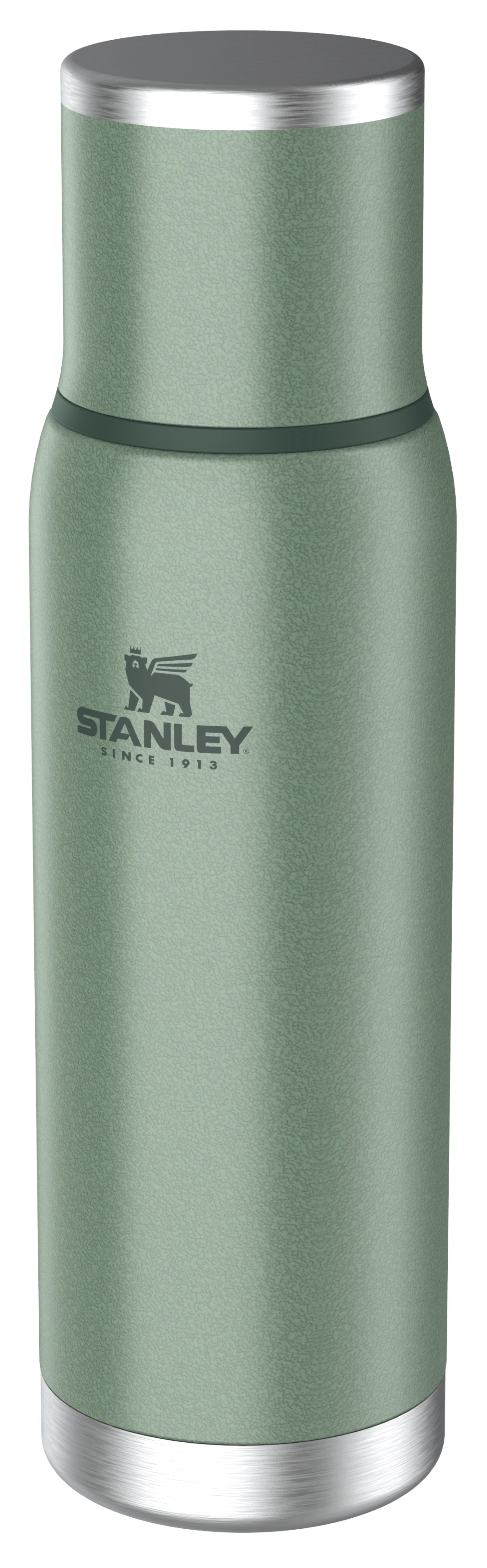 Adventure To-Go Flasche 1.0l hammertone green in Grün präsentiert im Onlineshop von KAQTU Design AG. Trinkflaschen ist von Stanley