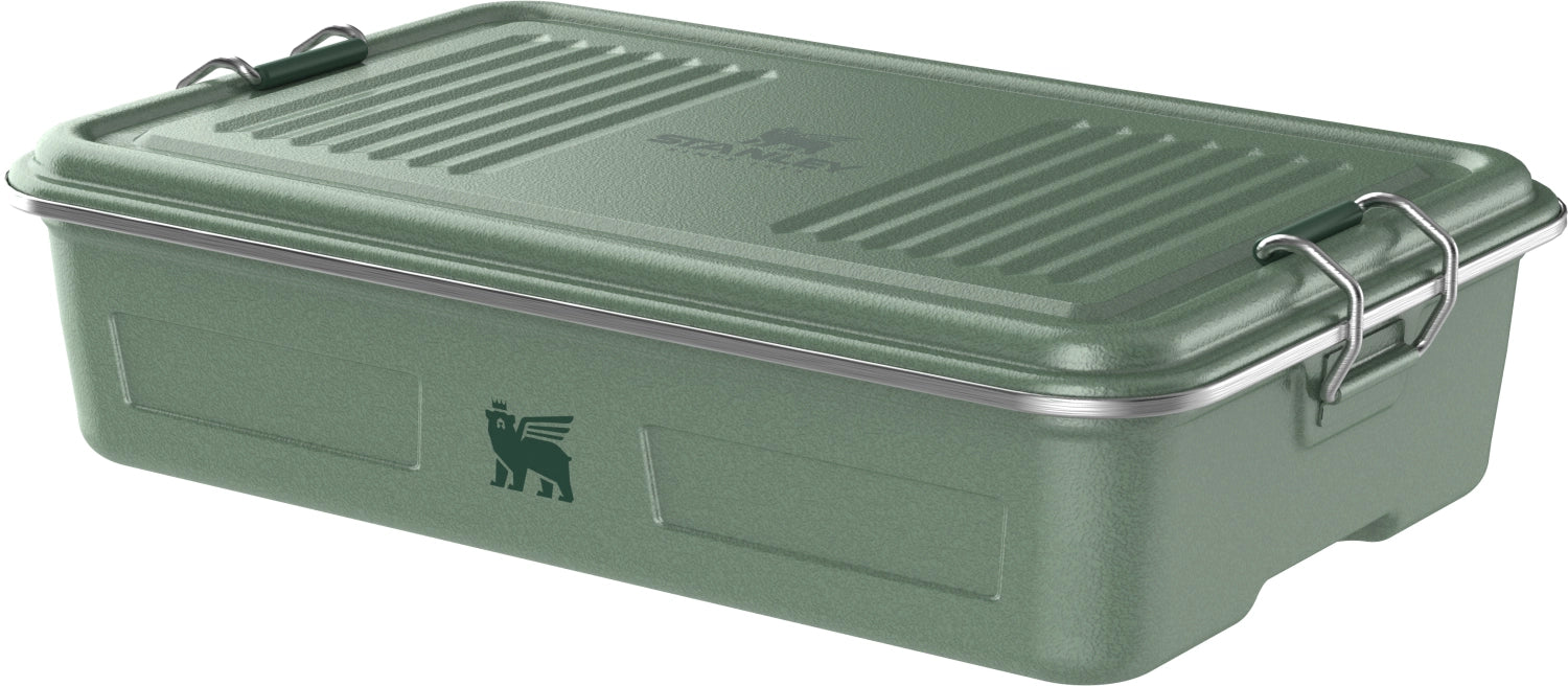 Legendary Useful Storage box 2l hammertone green in Grün präsentiert im Onlineshop von KAQTU Design AG. Trinkflaschen ist von Stanley