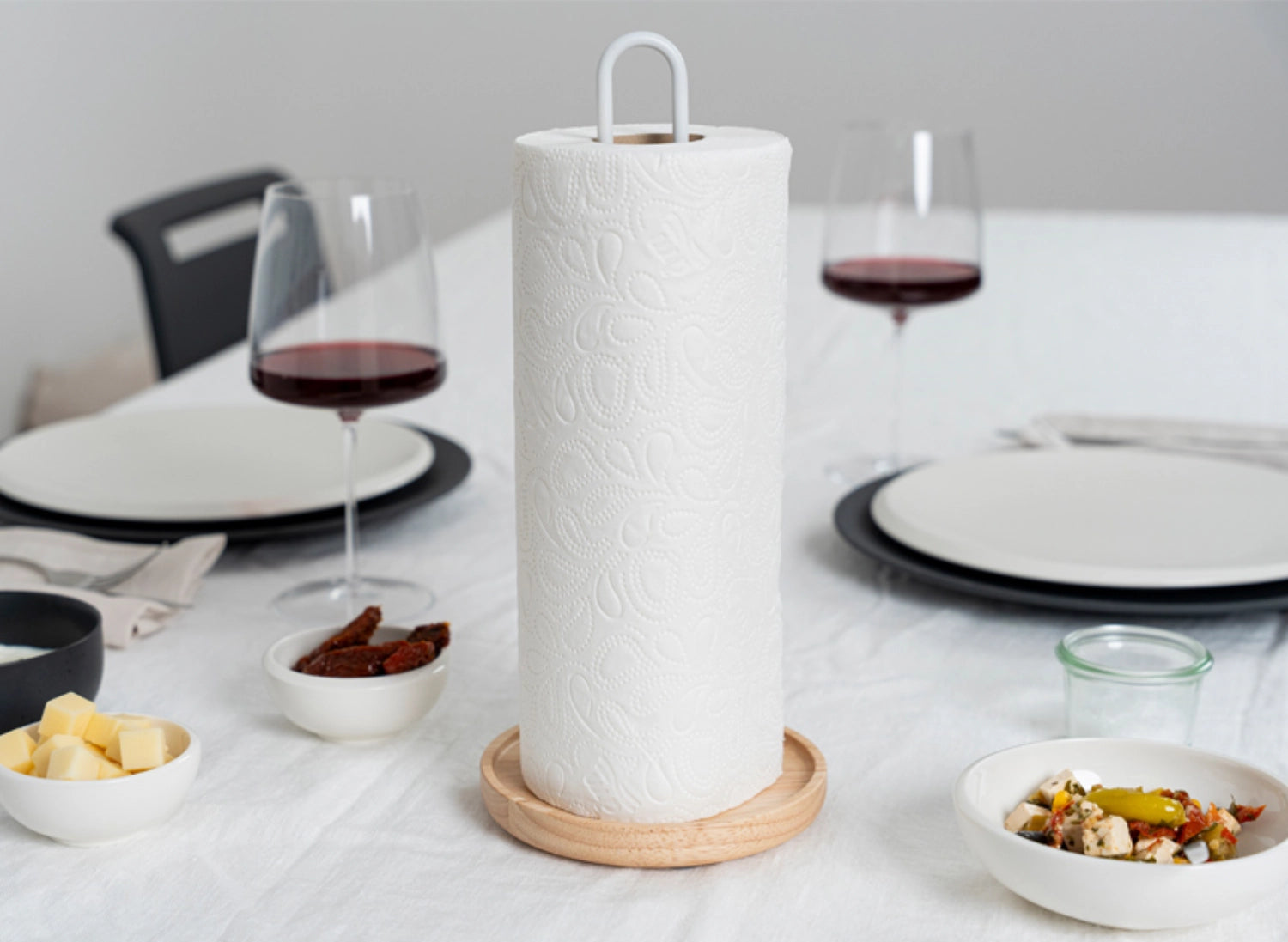 Küchenrollenhalter Gummibaum in Braun präsentiert im Onlineshop von KAQTU Design AG. Abwasch ist von Continenta