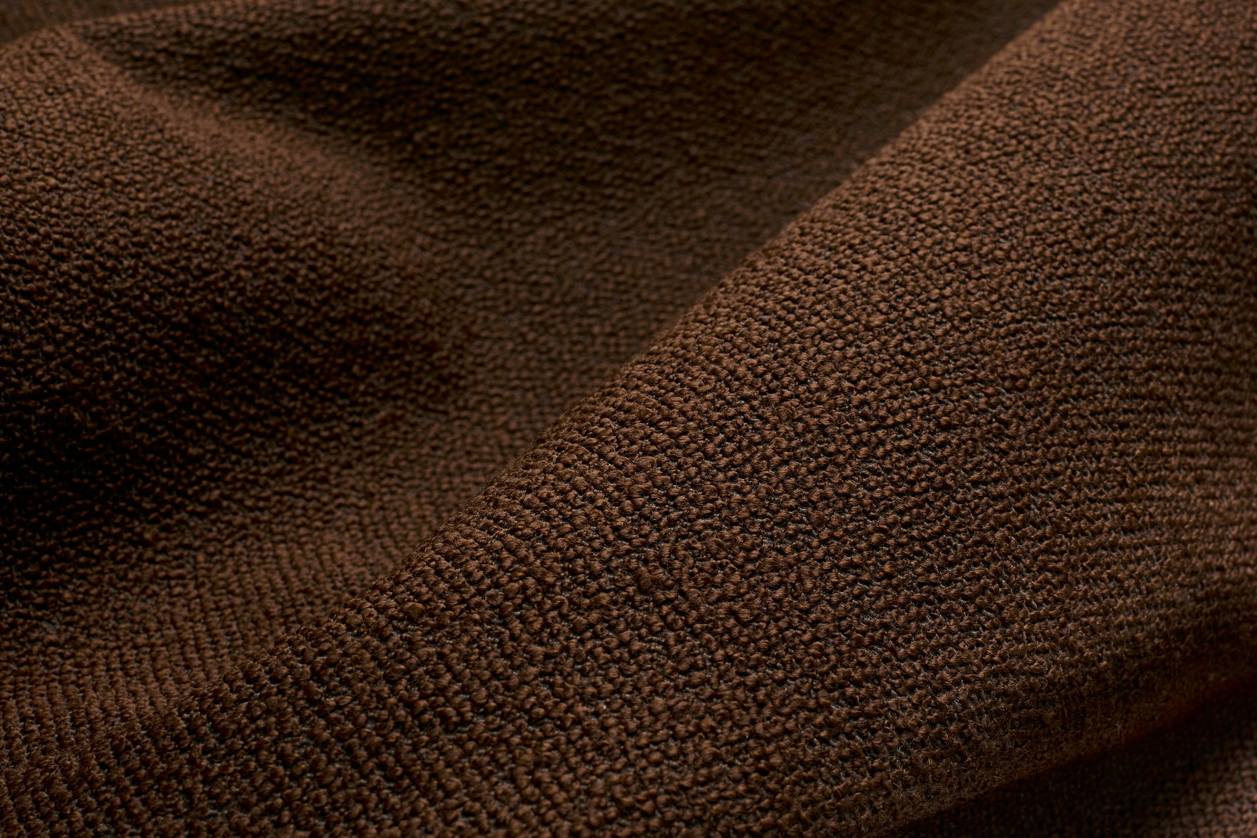 CozyPad Schlafsofa Grand mit Armlehnen in 359 Taura Cappuccino präsentiert im Onlineshop von KAQTU Design AG. Bettsofa ist von Innovation Living