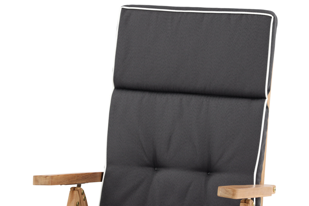 Classic Kissen in Grau präsentiert im Onlineshop von KAQTU Design AG. Sitzkissen ist von Venture Home