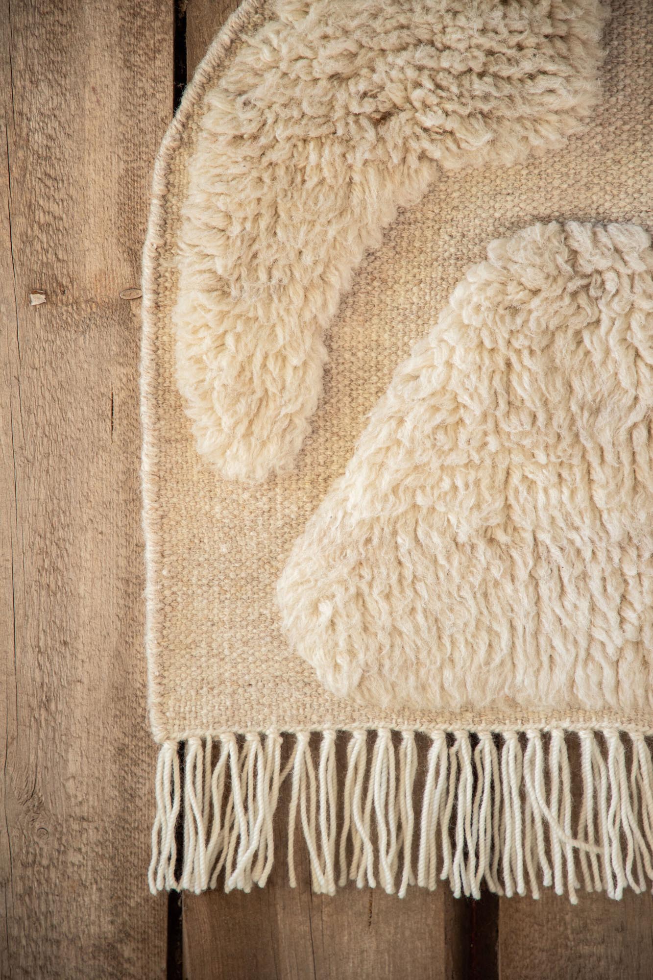 Jakobsö Deko von Vind: Zeitlose Eleganz für Ihr Interieur.