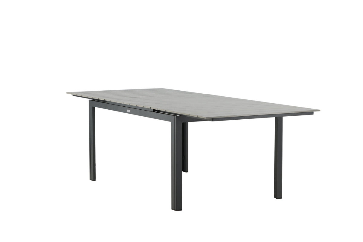 Levels Gartentisch ausziehbar in Schwarz präsentiert im Onlineshop von KAQTU Design AG. Gartentisch ist von Venture Home