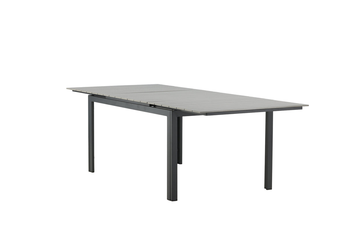 Levels Gartentisch ausziehbar in Schwarz präsentiert im Onlineshop von KAQTU Design AG. Gartentisch ist von Venture Home