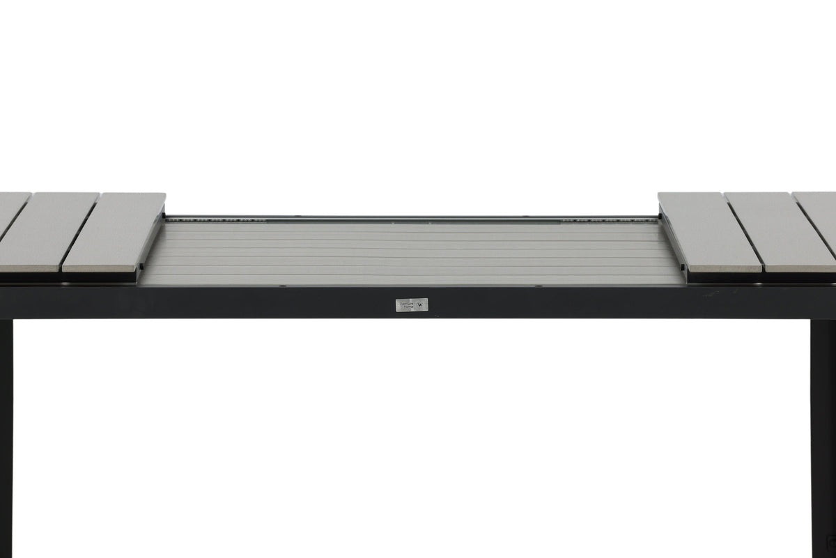 Levels Gartentisch ausziehbar in Schwarz präsentiert im Onlineshop von KAQTU Design AG. Gartentisch ist von Venture Home