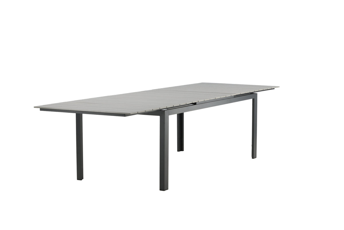 Levels Gartentisch ausziehbar in Schwarz präsentiert im Onlineshop von KAQTU Design AG. Gartentisch ist von Venture Home