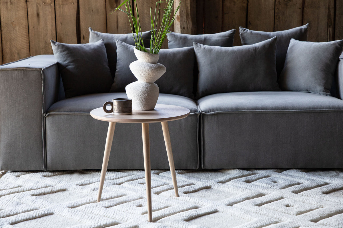 Askim Beistelltisch in Tünchen präsentiert im Onlineshop von KAQTU Design AG. Beistelltisch ist von Vind