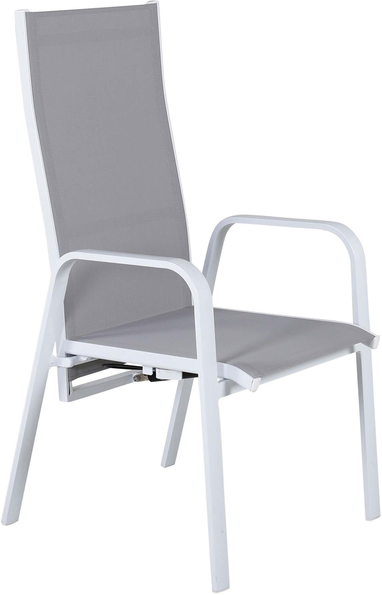 Copacabana Stuhl: Bequemer Gartenstuhl mit eleganter schwarzer Farbe, ideal für entspannte Stunden auf Balkon und Terrasse.