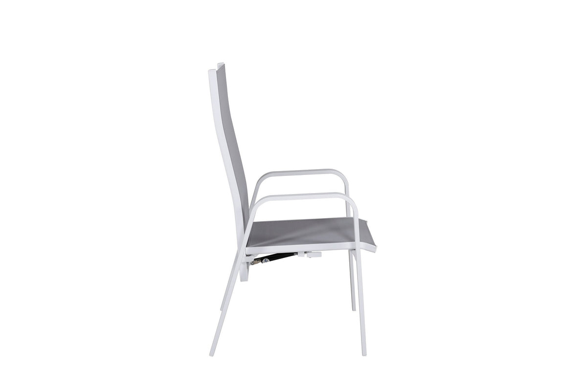 Copacabana Stuhl in Grau präsentiert im Onlineshop von KAQTU Design AG. Gartenstuhl mit Armlehnen ist von Venture Home