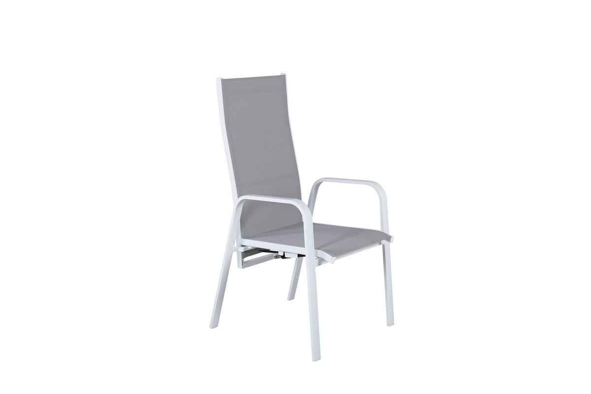 Copacabana Stuhl in Grau präsentiert im Onlineshop von KAQTU Design AG. Gartenstuhl mit Armlehnen ist von Venture Home