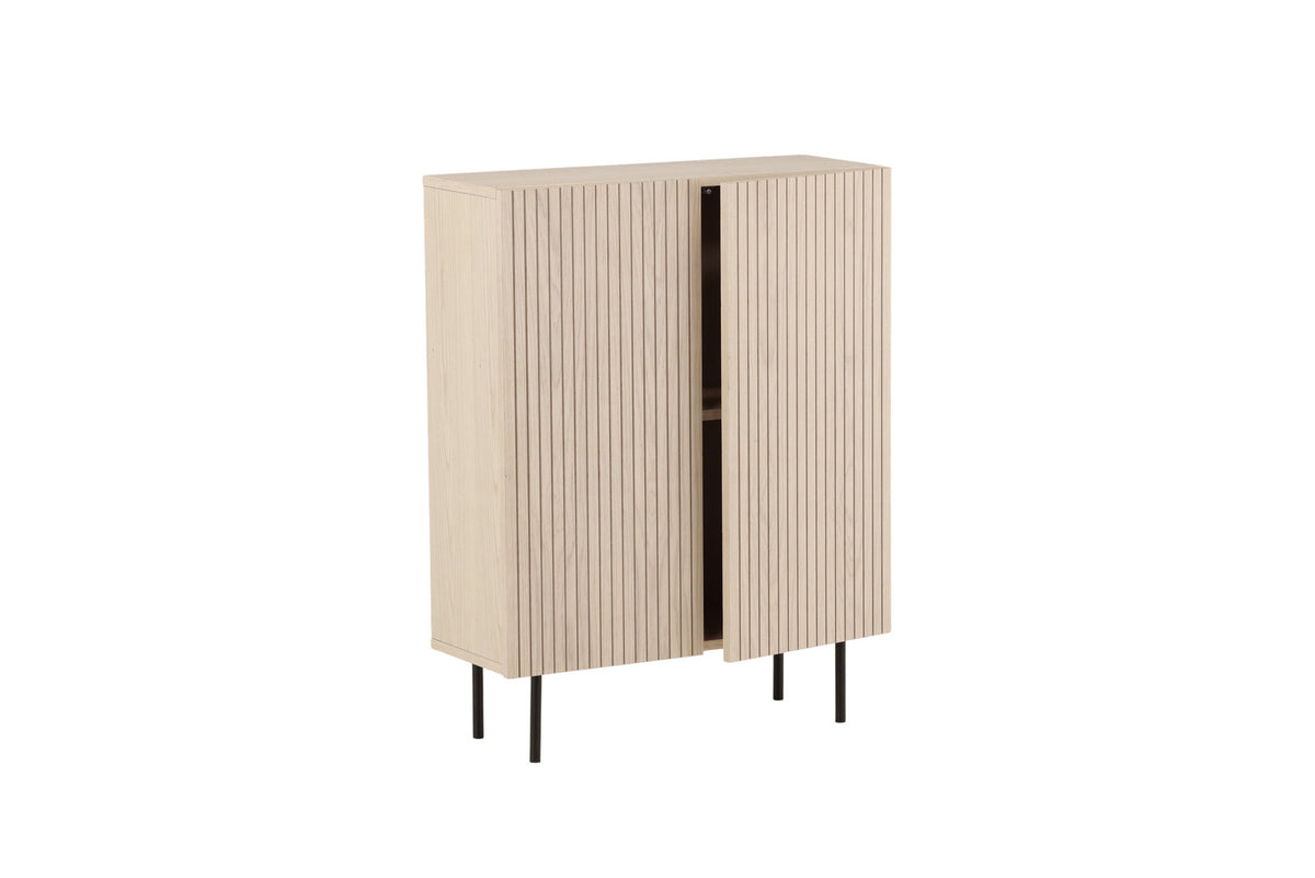 Björkön Kabinett in Tünchen präsentiert im Onlineshop von KAQTU Design AG. Cabinet ist von Vind