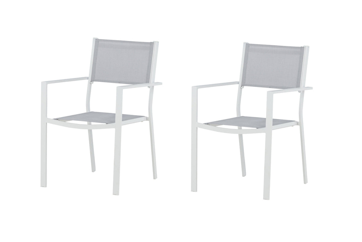 Copacabana Stapelstuhl in Weiss präsentiert im Onlineshop von KAQTU Design AG. Gartenstuhl mit Armlehnen ist von Venture Home